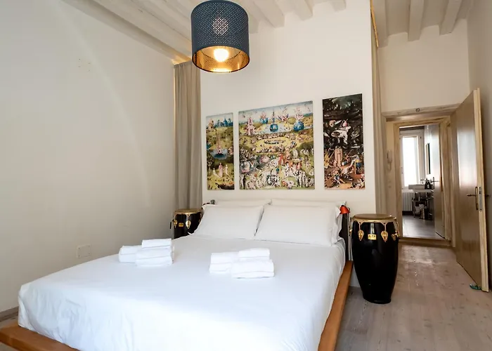 Elegance And Comfort Between St Mark S And Biennale